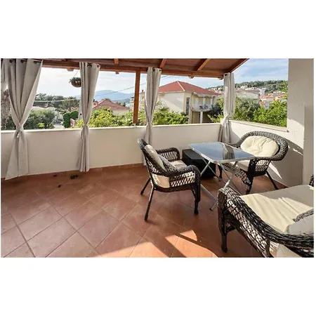 Stunning In With Wifi Apartman